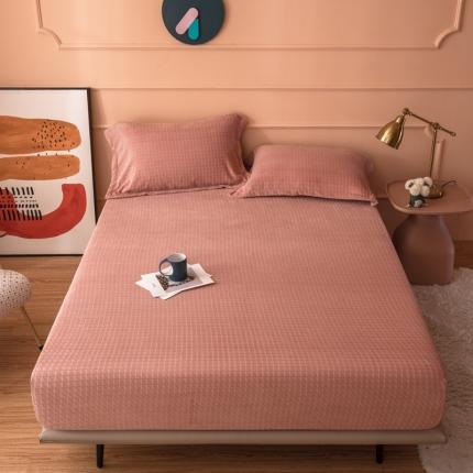 91家纺网 家纺一手货源 找家纺 印季 22新款华夫格牛奶绒单品床笠枕套 华夫格（三角格）豆沙