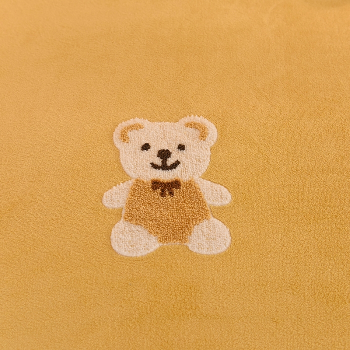 91家纺网 家纺一手货源 找家纺 甜之梦 2025新款毛巾绣牛奶绒单被套 小熊宝可梦嫩黄