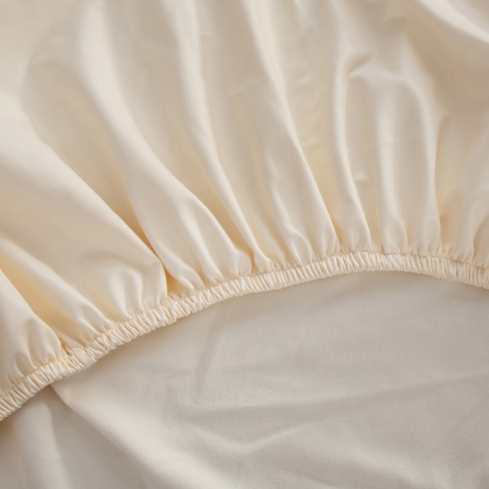 91家纺网 家纺一手货源 找家纺 兴妮雅家纺2021新款纯色皮沙发笠 米色