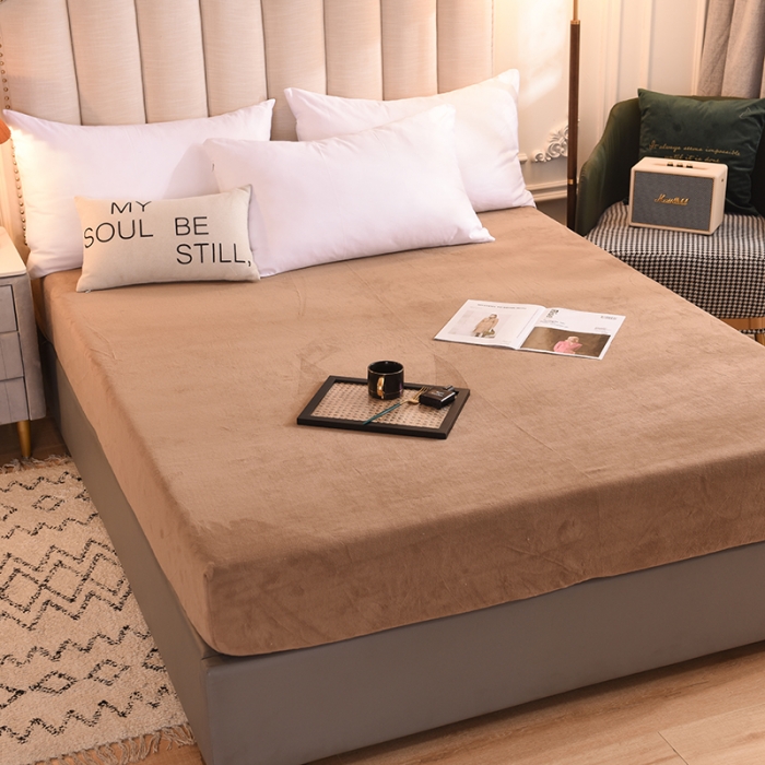 91家纺网 家纺一手货源 找家纺 甜之梦 2025新款毛巾绣牛奶绒单床笠 乖乖龙奶茶咖