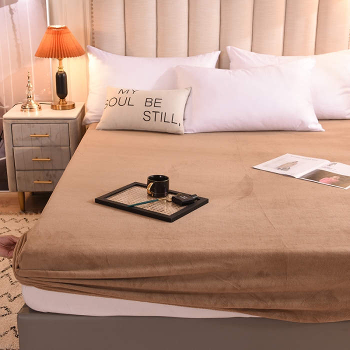 91家纺网 家纺一手货源 找家纺 甜之梦 2025新款毛巾绣牛奶绒单床笠 满天星奶茶咖