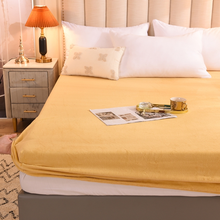 91家纺网 家纺一手货源 找家纺 甜之梦 2025新款毛巾绣牛奶绒单床笠 满天星嫩黄