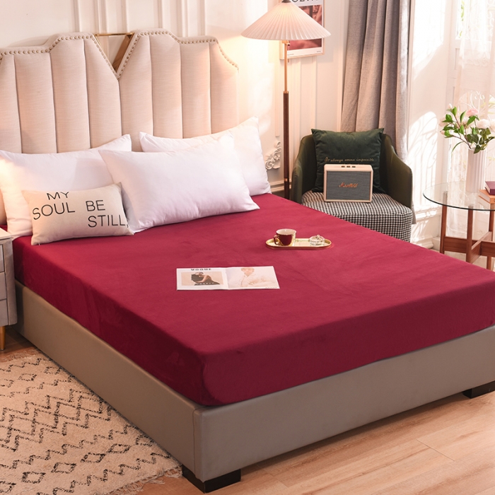 91家纺网 家纺一手货源 找家纺 甜之梦 2025新款毛巾绣牛奶绒单床笠 满天星洋酒红