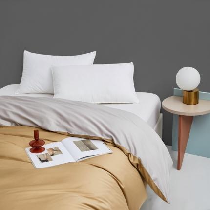 91家纺网 家纺一手货源 找家纺 顾家家居 新款60长绒棉双拼全棉单被套纯棉 麦穗黄+皓月灰