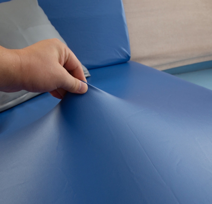 91家纺网 家纺一手货源 找家纺 兴妮雅家纺2021新款拼色皮沙发笠 宝蓝加浅灰