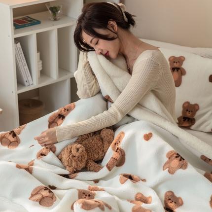 91家纺网 家纺一手货源 找家纺 澳梵家居 2021新款ins网红小颗粒羊羔绒双面绒毛毯 布偶熊