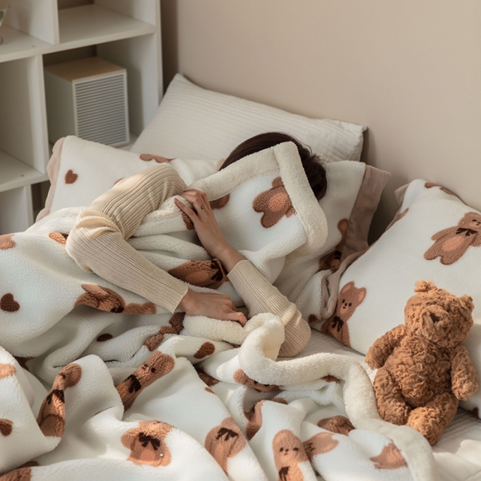 91家纺网 家纺一手货源 找家纺 （总）澳梵家居 2022新款ins网红小颗粒羊羔绒双面绒毛毯