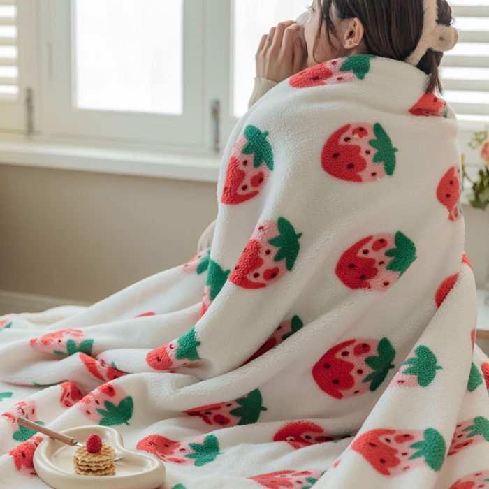 91家纺网 家纺一手货源 找家纺 澳梵家居 2021新款ins网红小颗粒羊羔绒双面绒毛毯 草莓味