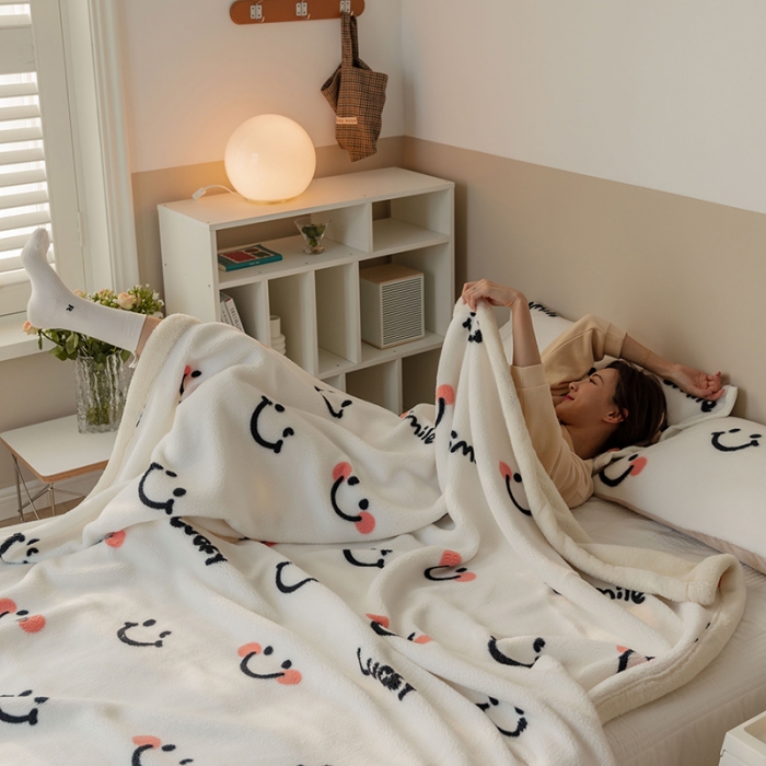 91家纺网 家纺一手货源 找家纺 澳梵家居 2021新款ins网红小颗粒羊羔绒双面绒毛毯 小美好