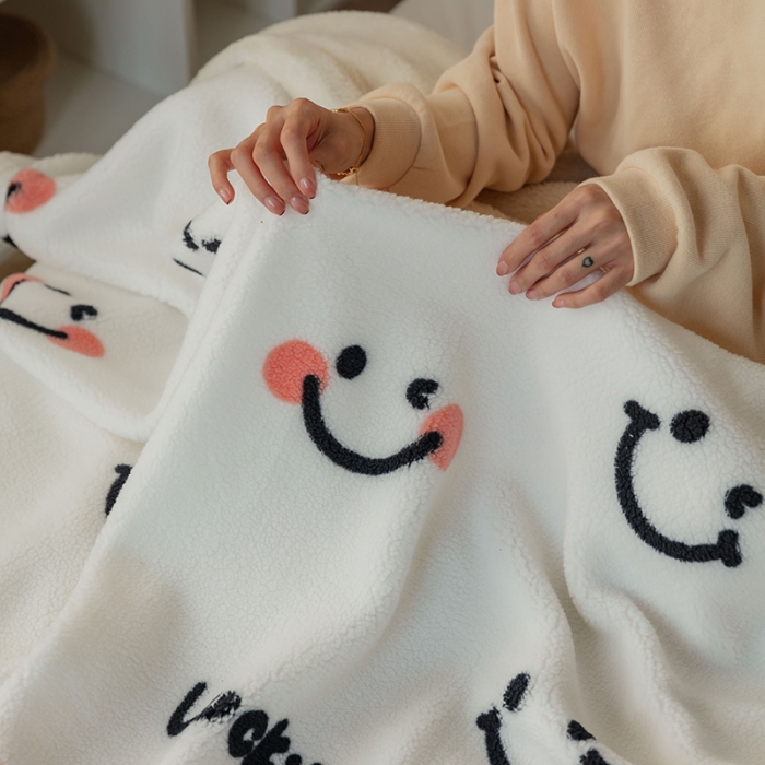 91家纺网 家纺一手货源 找家纺 澳梵家居 2021新款ins网红小颗粒羊羔绒双面绒毛毯 小美好