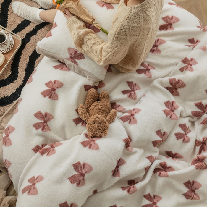 91家纺网 家纺一手货源 找家纺 澳梵家居 2021新款ins网红小颗粒羊羔绒牛奶绒绒四件套 蝴蝶结