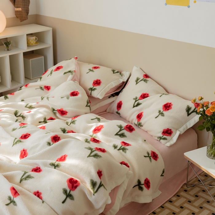 91家纺网 家纺一手货源 找家纺 澳梵家居 2021新款ins网红小颗粒羊羔绒牛奶绒绒四件套 清晨玫瑰