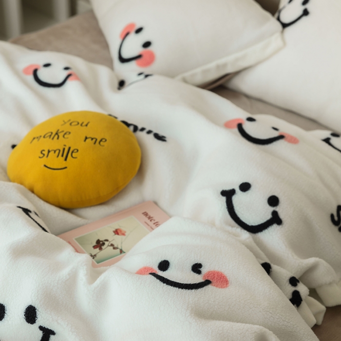 91家纺网 家纺一手货源 找家纺 澳梵家居 2021新款ins网红小颗粒羊羔绒牛奶绒绒四件套 小美好