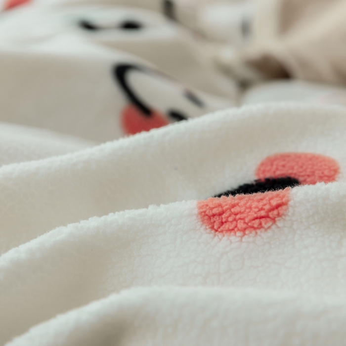 91家纺网 家纺一手货源 找家纺 澳梵家居 2021新款ins网红小颗粒羊羔绒牛奶绒绒四件套 小美好