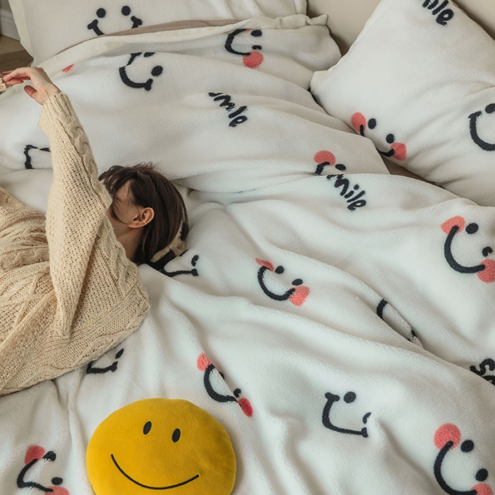 91家纺网 家纺一手货源 找家纺 澳梵家居 2021新款ins网红小颗粒羊羔绒牛奶绒绒四件套 小美好