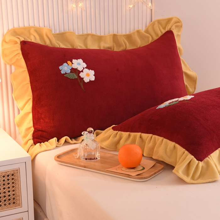 91家纺网 家纺一手货源 找家纺 甜之梦 2025新款毛巾绣牛奶绒单枕套 满天星洋酒红