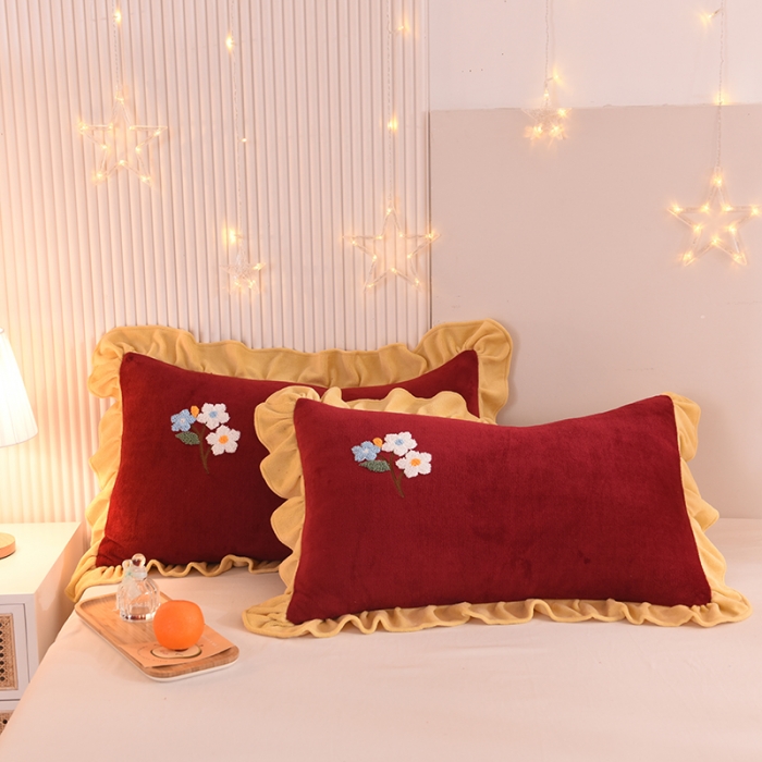 91家纺网 家纺一手货源 找家纺 甜之梦 2025新款毛巾绣牛奶绒单枕套 满天星洋酒红