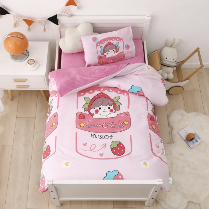 91家纺网 家纺一手货源 找家纺 鱼宝 2021新款棉加绒幼儿园多件套 草莓姑娘