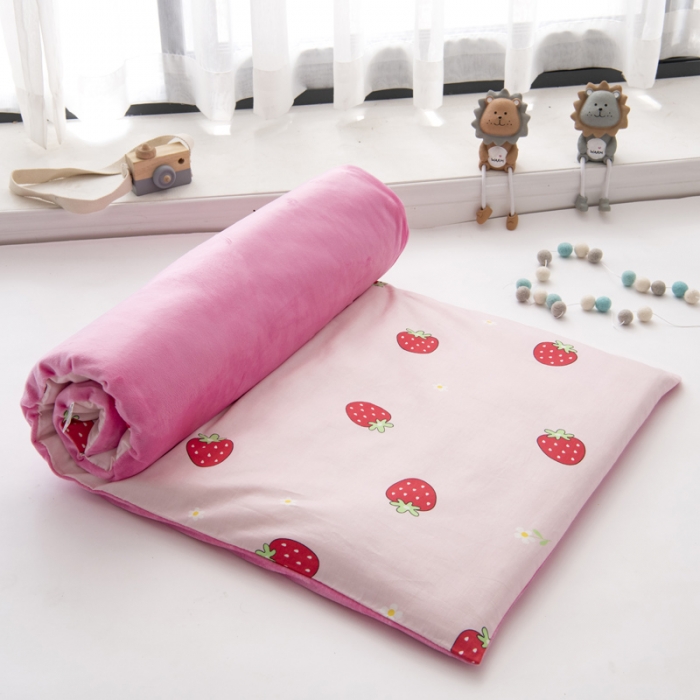 91家纺网 家纺一手货源 找家纺 鱼宝 2021新款棉加绒幼儿园多件套 草莓甜心