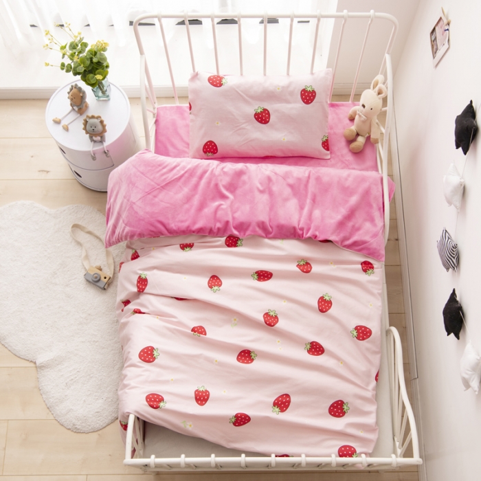 91家纺网 家纺一手货源 找家纺 鱼宝 2021新款棉加绒幼儿园多件套 草莓甜心