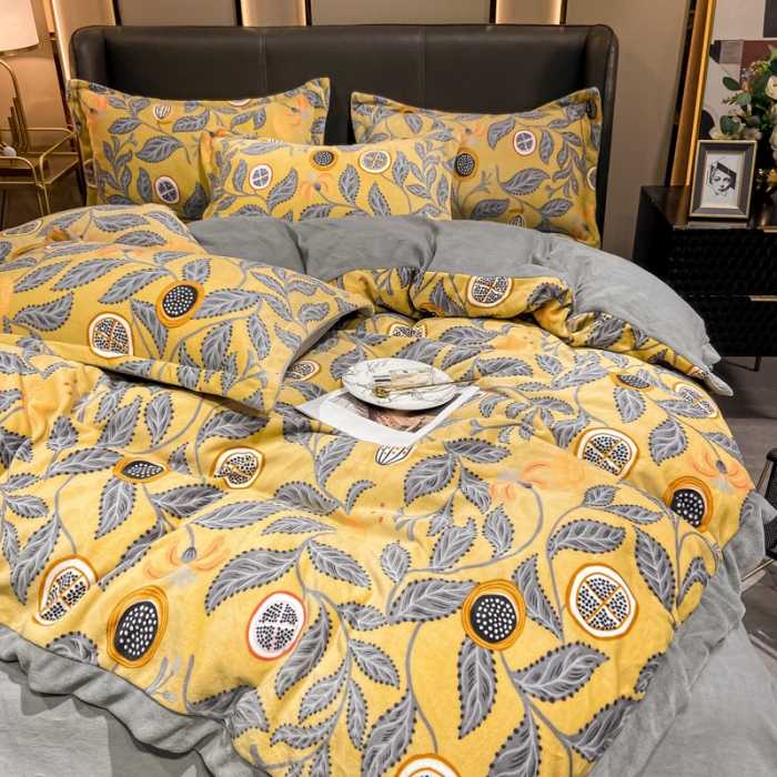 91家纺网 家纺一手货源 找家纺 眠帛 2021新款牛奶绒印花宽边拼角四件套 春华秋实