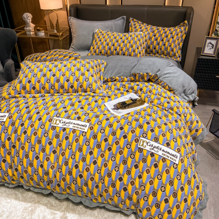 91家纺网 家纺一手货源 找家纺 眠帛 2021新款牛奶绒印花宽边拼角四件套 劳伦斯