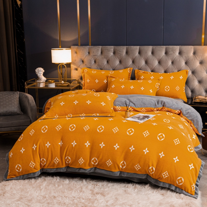 91家纺网 家纺一手货源 找家纺 眠帛 2021新款牛奶绒印花宽边拼角四件套 四叶草桔