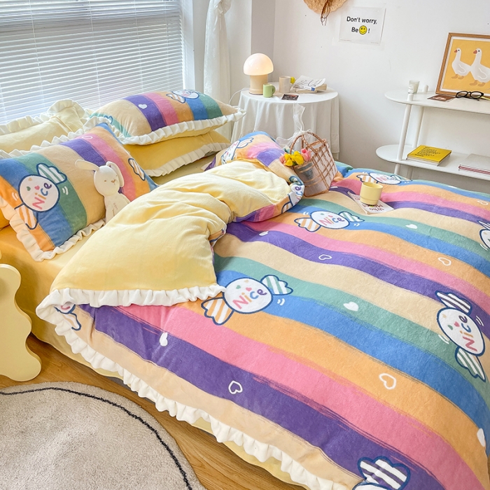 91家纺网 家纺一手货源 找家纺 眠帛 2021新款小清新花边款牛奶绒四件套 彩虹糖果