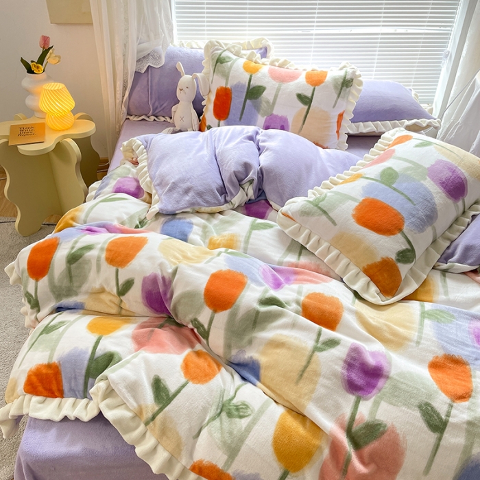 91家纺网 家纺一手货源 找家纺 眠帛 2021新款小清新花边款牛奶绒四件套 彩色郁金香