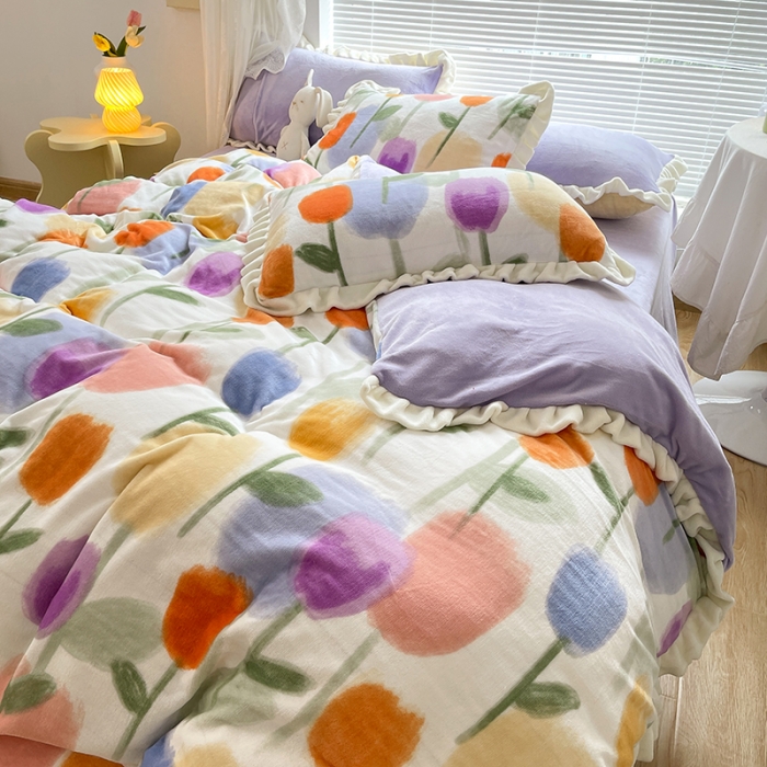 91家纺网 家纺一手货源 找家纺 眠帛 2021新款小清新花边款牛奶绒四件套 彩色郁金香