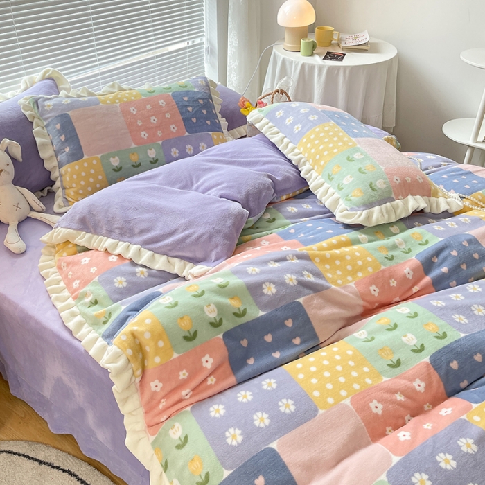 91家纺网 家纺一手货源 找家纺 眠帛 2021新款小清新花边款牛奶绒四件套 花海