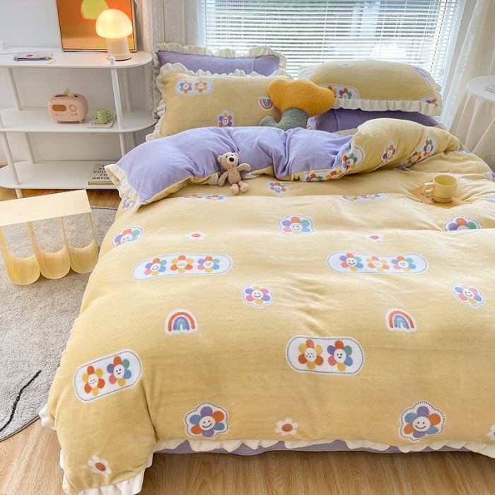 91家纺网 家纺一手货源 找家纺 眠帛 2021新款小清新花边款牛奶绒四件套 花花笑脸