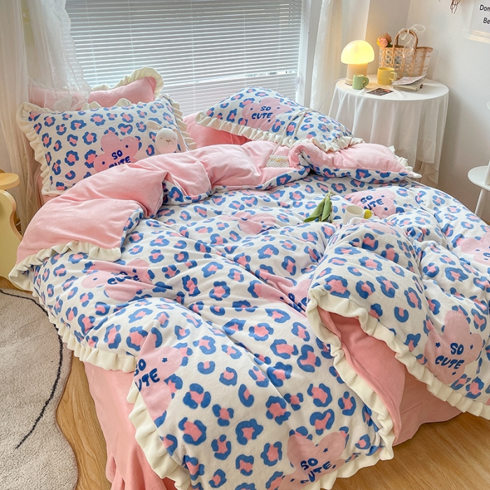 91家纺网 家纺一手货源 找家纺 眠帛 2021新款小清新花边款牛奶绒四件套 可爱多