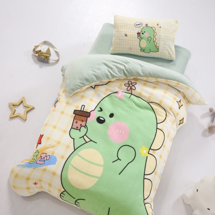 91家纺网 家纺一手货源 找家纺 鱼宝 2021新款大版牛奶绒婴童多件套 小可爱