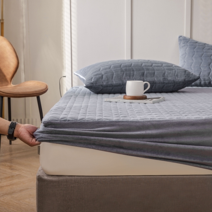 91家纺网 家纺一手货源 找家纺 (总）小米笠 2021新款牛奶绒夹棉床笠