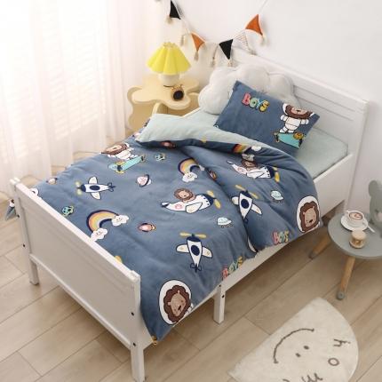 91家纺网 家纺一手货源 找家纺 鱼宝 2021新款小版牛奶绒婴童多件套 可爱小狮子