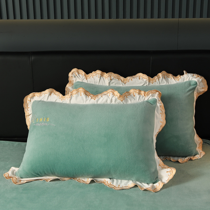 91家纺网 家纺一手货源 找家纺 眠帛家居 2021新款秋冬牛奶绒刺绣工艺四件套 枫叶-湖绿