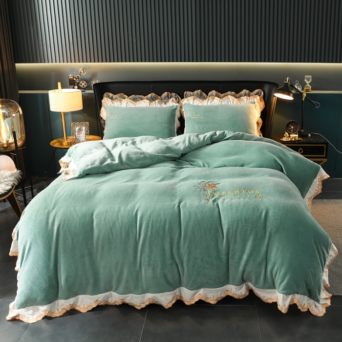 91家纺网 家纺一手货源 找家纺 眠帛家居 2021新款秋冬牛奶绒刺绣工艺四件套 枫叶-湖绿