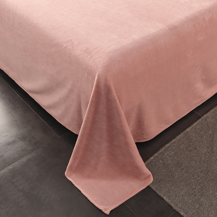 91家纺网 家纺一手货源 找家纺 眠帛家居 2021新款秋冬牛奶绒刺绣工艺四件套 羽毛-玉色