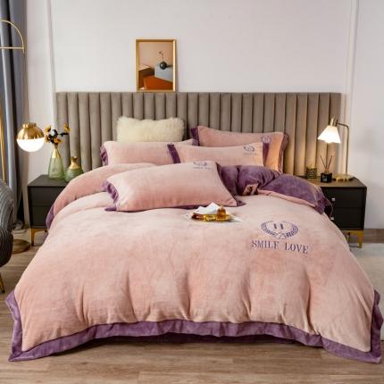 91家纺网 家纺一手货源 找家纺 （总）曼町 2022新款250克高克重牛奶绒绣花四件套