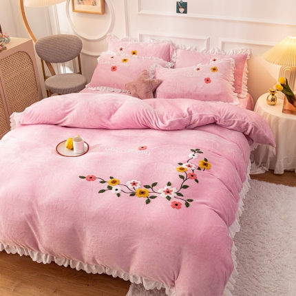 91家纺网 家纺一手货源 找家纺 （总）新款牛奶绒毛巾绣水晶雕花宝宝绒魔法绒法莱雪花绒四件套