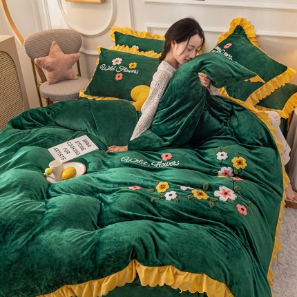 91家纺网 家纺一手货源 找家纺 （总）新款牛奶绒毛巾绣水晶雕花宝宝绒魔法绒法莱雪花绒四件套