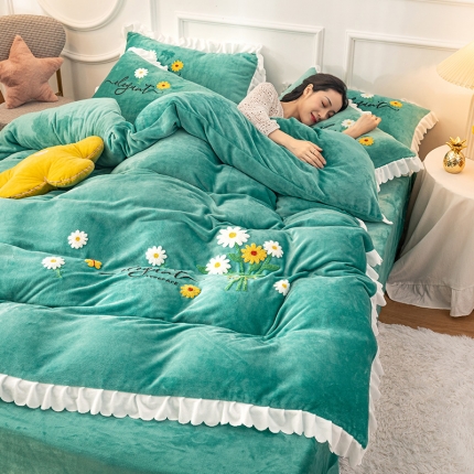 91家纺网 家纺一手货源 找家纺 （总）新款牛奶绒毛巾绣水晶雕花宝宝绒魔法绒法莱雪花绒四件套