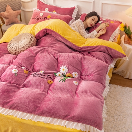 91家纺网 家纺一手货源 找家纺 （总）新款牛奶绒毛巾绣水晶雕花宝宝绒魔法绒法莱雪花绒四件套