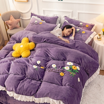 91家纺网 家纺一手货源 找家纺 （总）新款牛奶绒毛巾绣水晶雕花宝宝绒魔法绒法莱雪花绒四件套