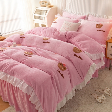 91家纺网 家纺一手货源 找家纺 （总）新款牛奶绒毛巾绣水晶雕花宝宝绒魔法绒法莱雪花绒四件套