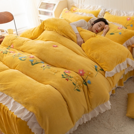 91家纺网 家纺一手货源 找家纺 （总）新款牛奶绒毛巾绣水晶雕花宝宝绒魔法绒法莱雪花绒四件套