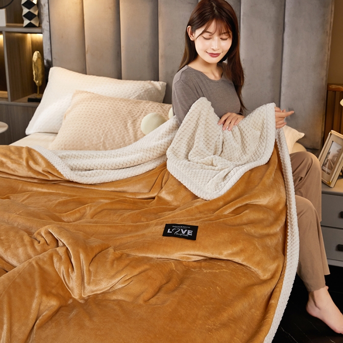 91家纺网 家纺一手货源 找家纺 小燕燕 2022新款多功能可拆洗被套毯 姜黄