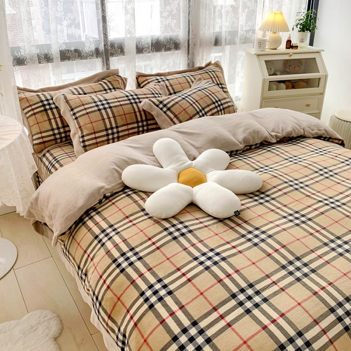 91家纺网 家纺一手货源 找家纺 金爱家 2021新款高克重牛奶绒四件套 巴宝莉