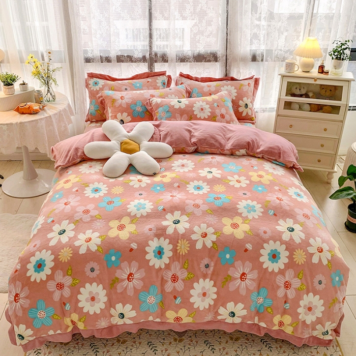 91家纺网 家纺一手货源 找家纺 金爱家 2021新款高克重牛奶绒四件套 蓓蕾粉